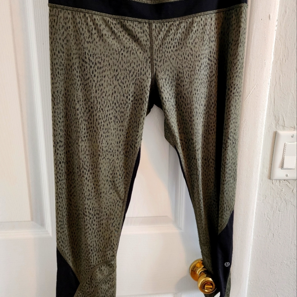 Lululemon size 8 crop